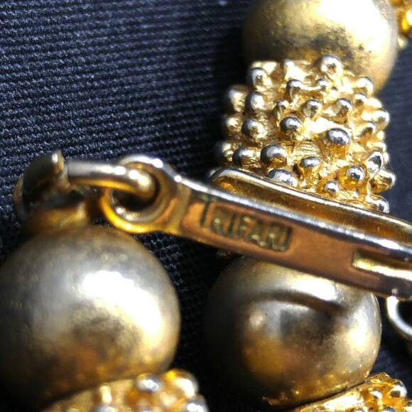 Trifari Brutalist Beaded Choker Necklace, Gold Plate, 1960s Vintage Jewelry - Picture 10 of 10